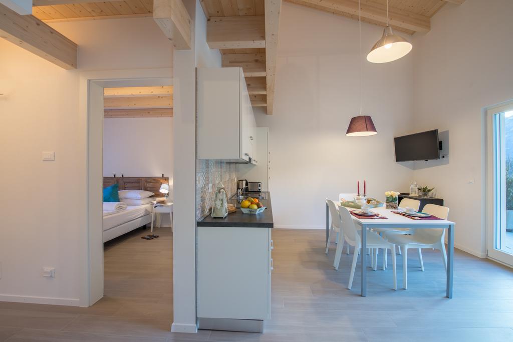 La Gazza Ladra Apartments - Garda Chill Out Drena ภายนอก รูปภาพ